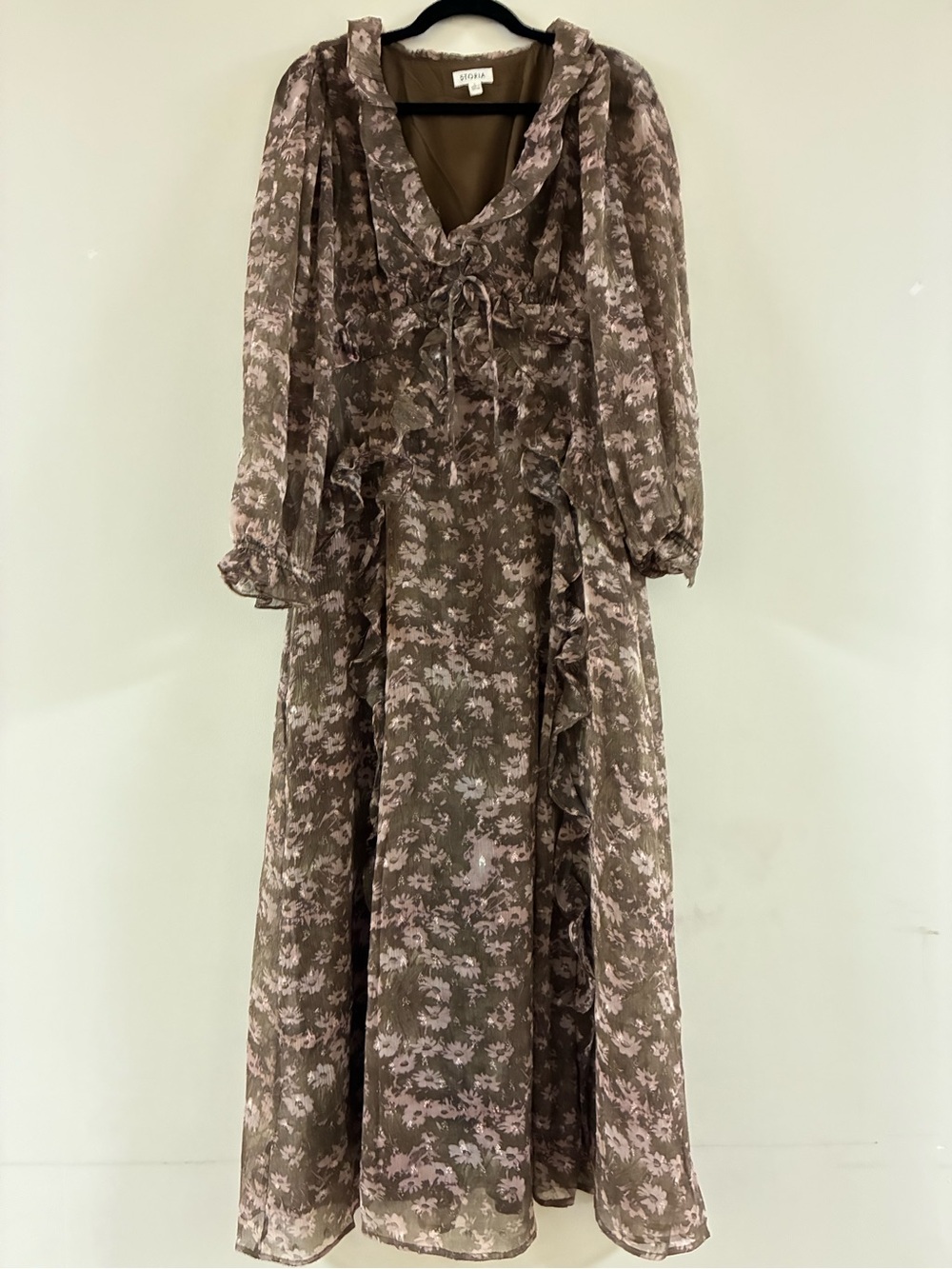 Storia floral maxi dress size large